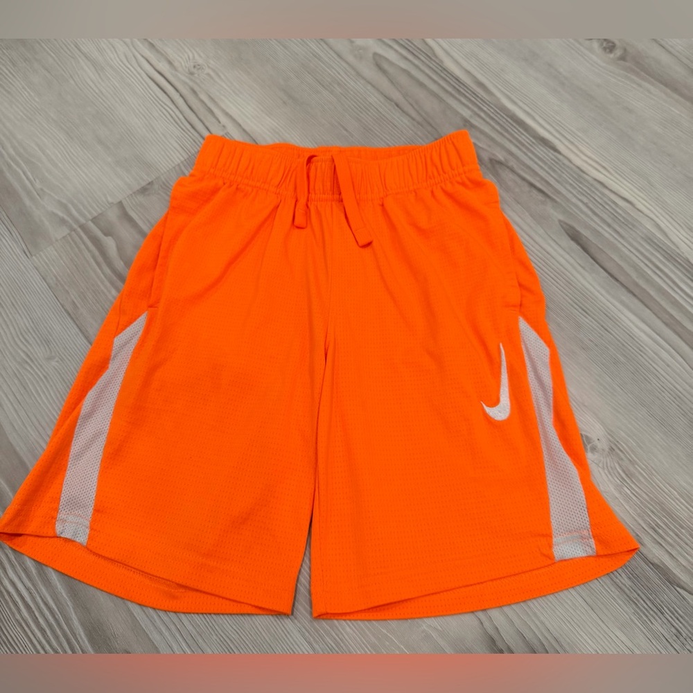 NIKE ATHLETIC Youth Shorts. Size Small. EUC. Highlight Orange. Basketball.